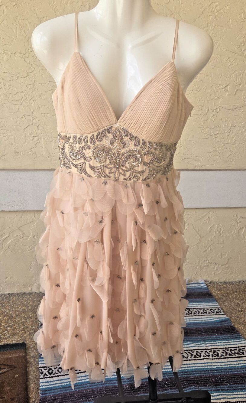 Sue Wong Nocturne Beaded Sequin Chiffon V-Neck Strappy Dress 4 Beige Ruffle Silk